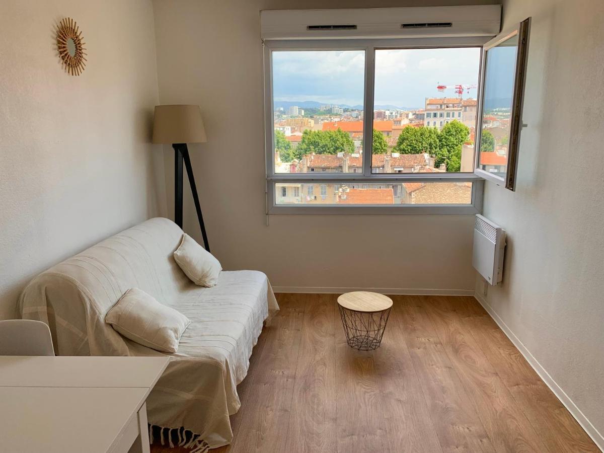 Equipe A 6 Minutes De La Gare St Charles Apartment